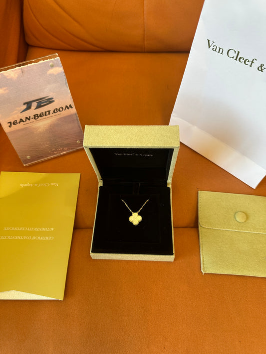 Van Cleef & Arpels Inspired Gold Clover Necklace