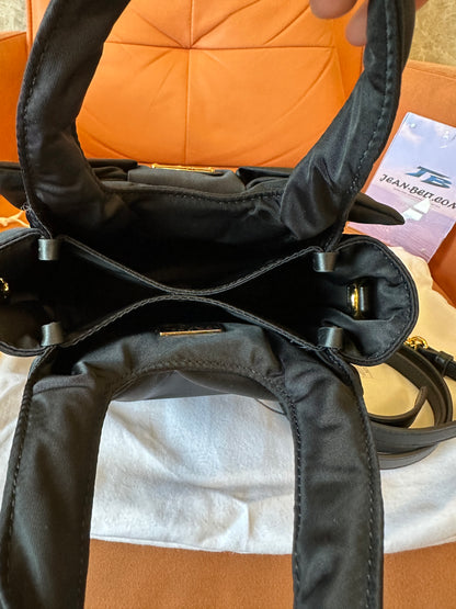 Mala Mini Prada em Nylon Preto com Laço