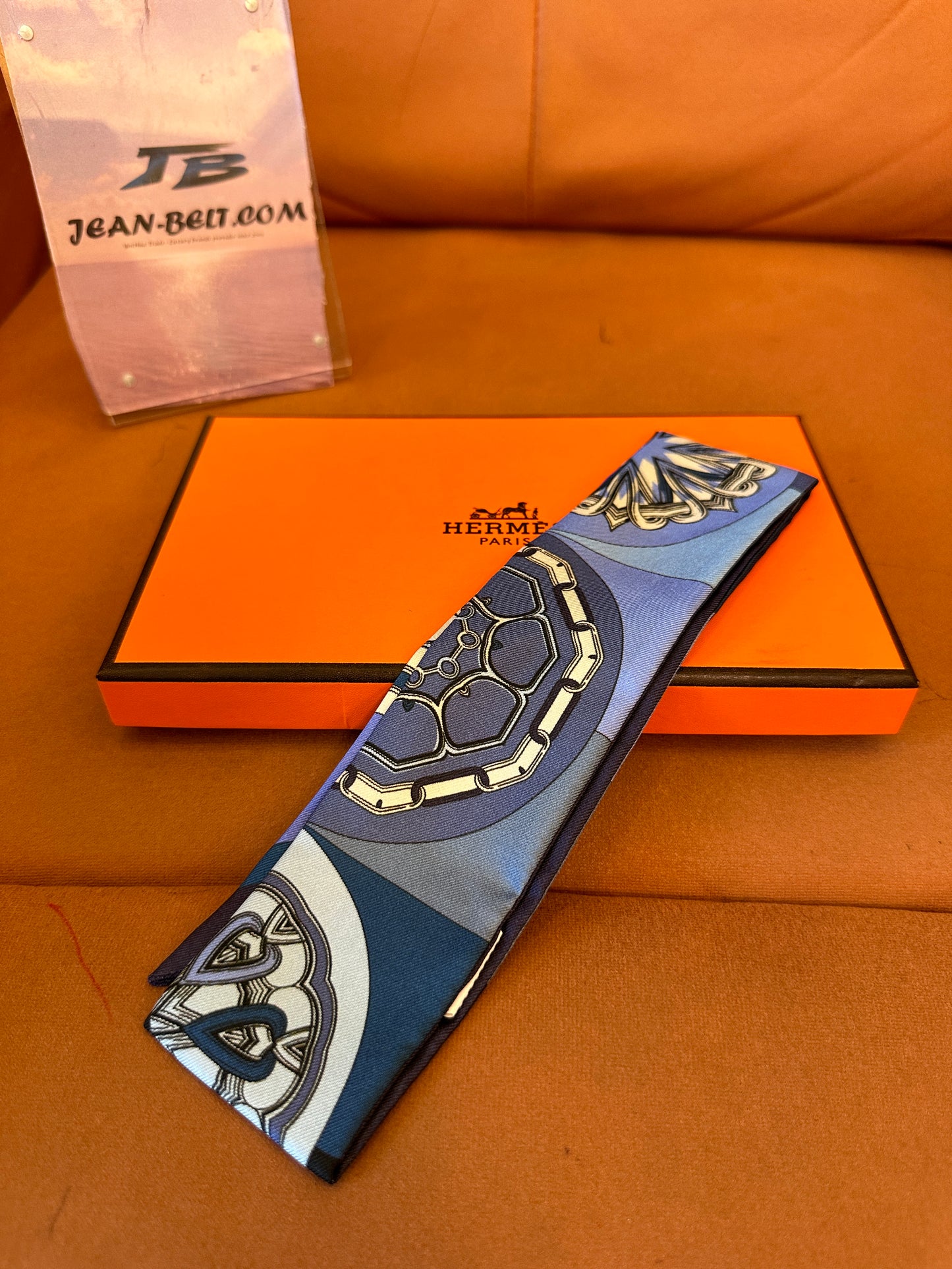 Hermès Twilly Silk Scarf