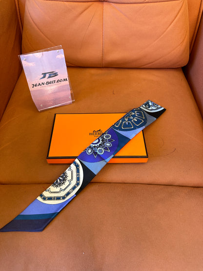 Hermès Twilly Silk Scarf
