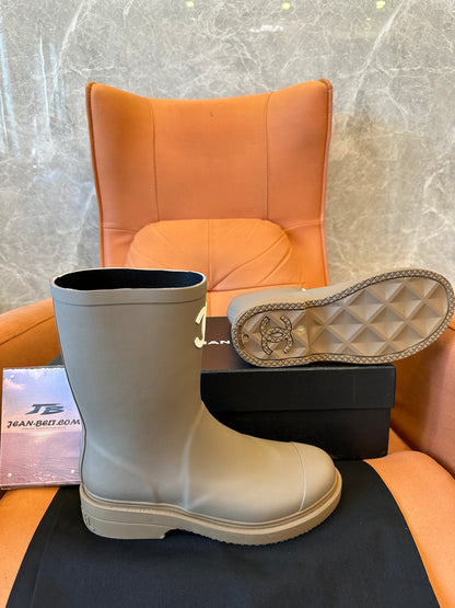 Chanel CC Logo Rubber Rain Boots – Taupe Grey