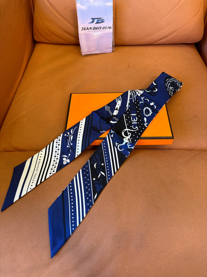 Hermès Twilly Silk Scarf
