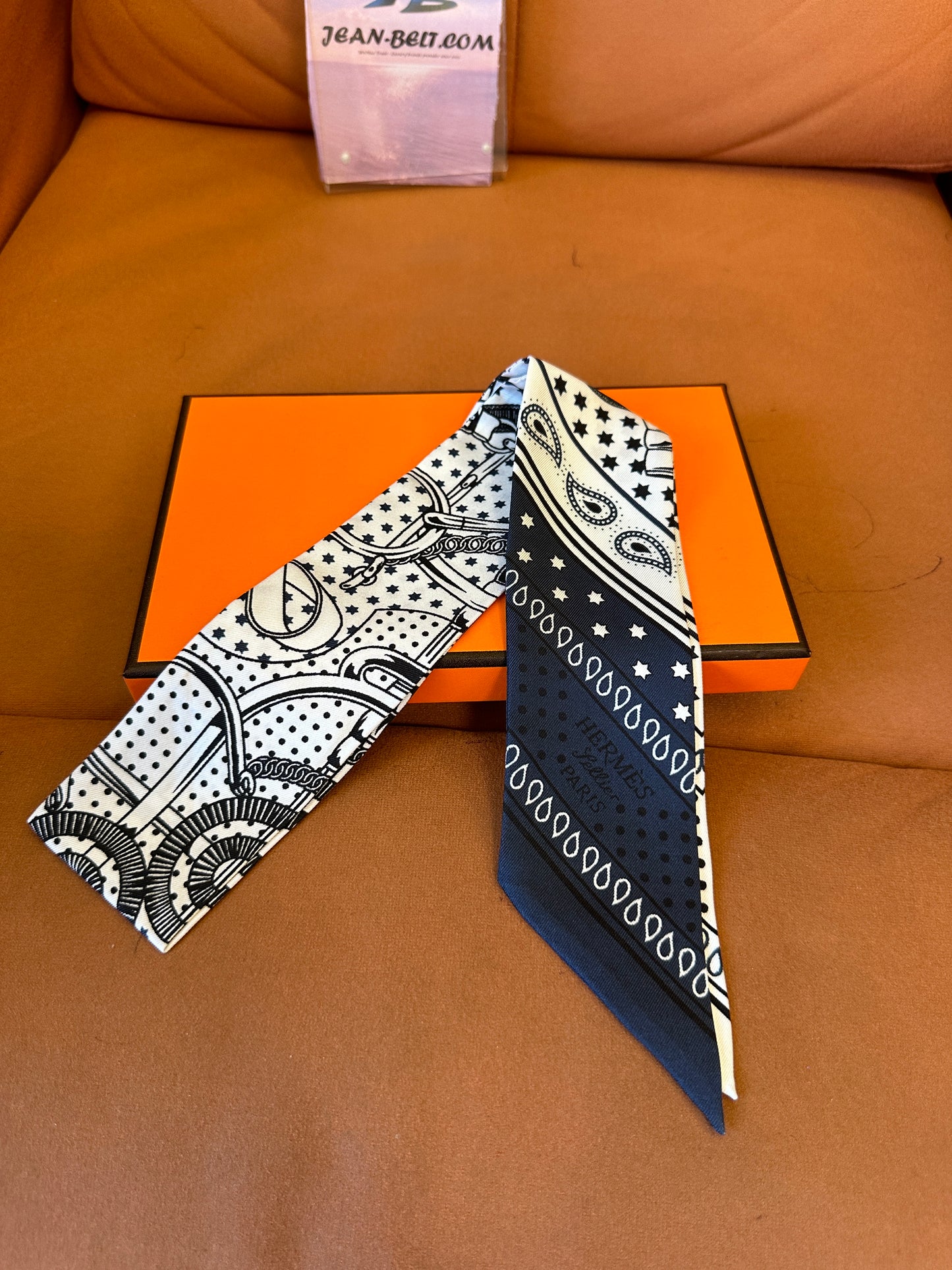 Hermès Twilly Silk Scarf