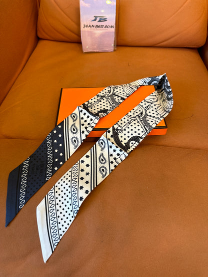 Hermès Twilly Silk Scarf