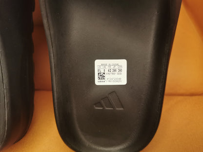 Adidas Yeezy Slide "Onyx"