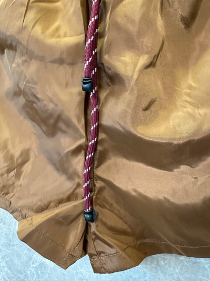 Calções Miu Miu castanhos de nylon com cordão