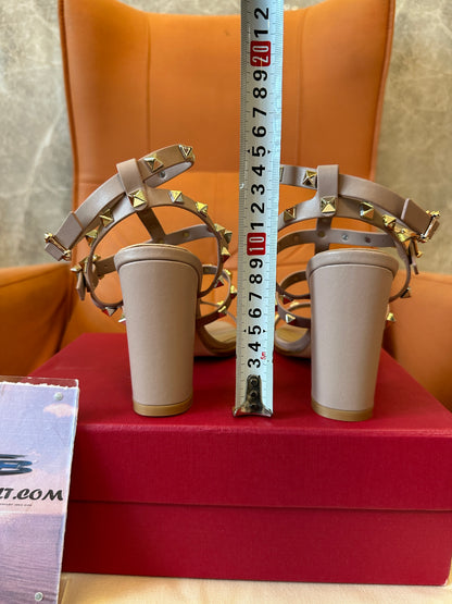 Valentino Garavani Rockstud Sandals Light Pink