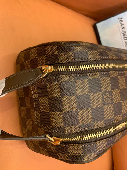 Bolsa de toalete Louis Vuitton kit dopp