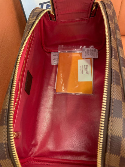 Bolsa de toalete Louis Vuitton kit dopp