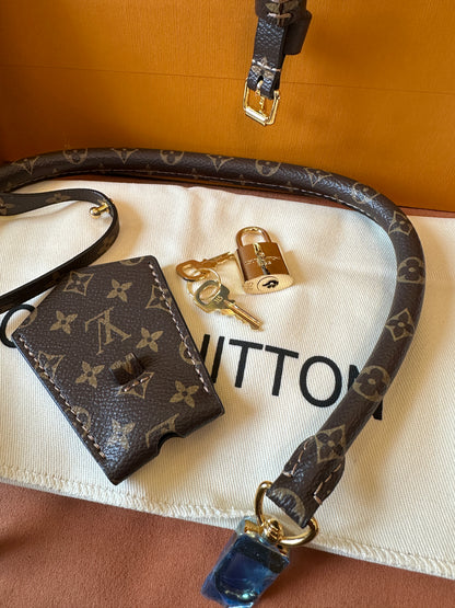 Louis Vuitton Speedy Bandoulière Black Leather Bag