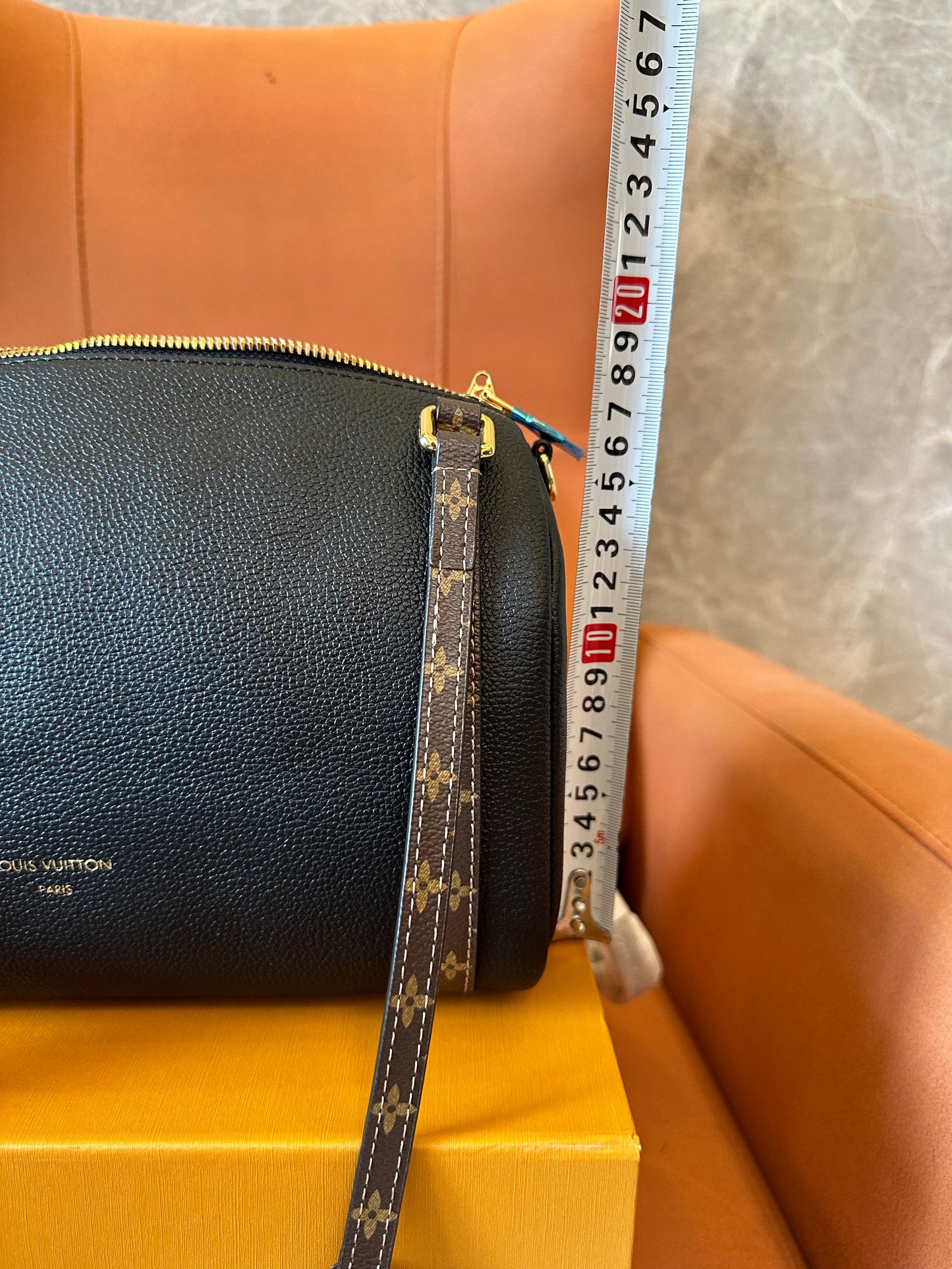Louis Vuitton Speedy Bandoulière Black Leather Bag
