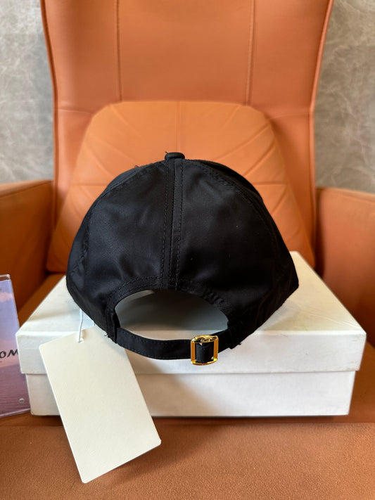 Celine Black Embroidered Triomphe Cap – Unisex Adjustable Baseball Hat