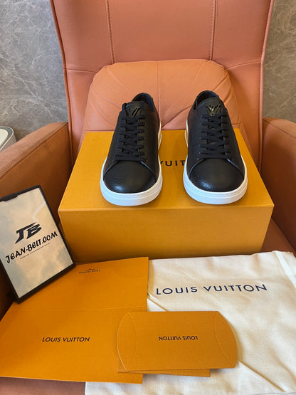 Sneakers en cuir grainé Louis Vuitton noires