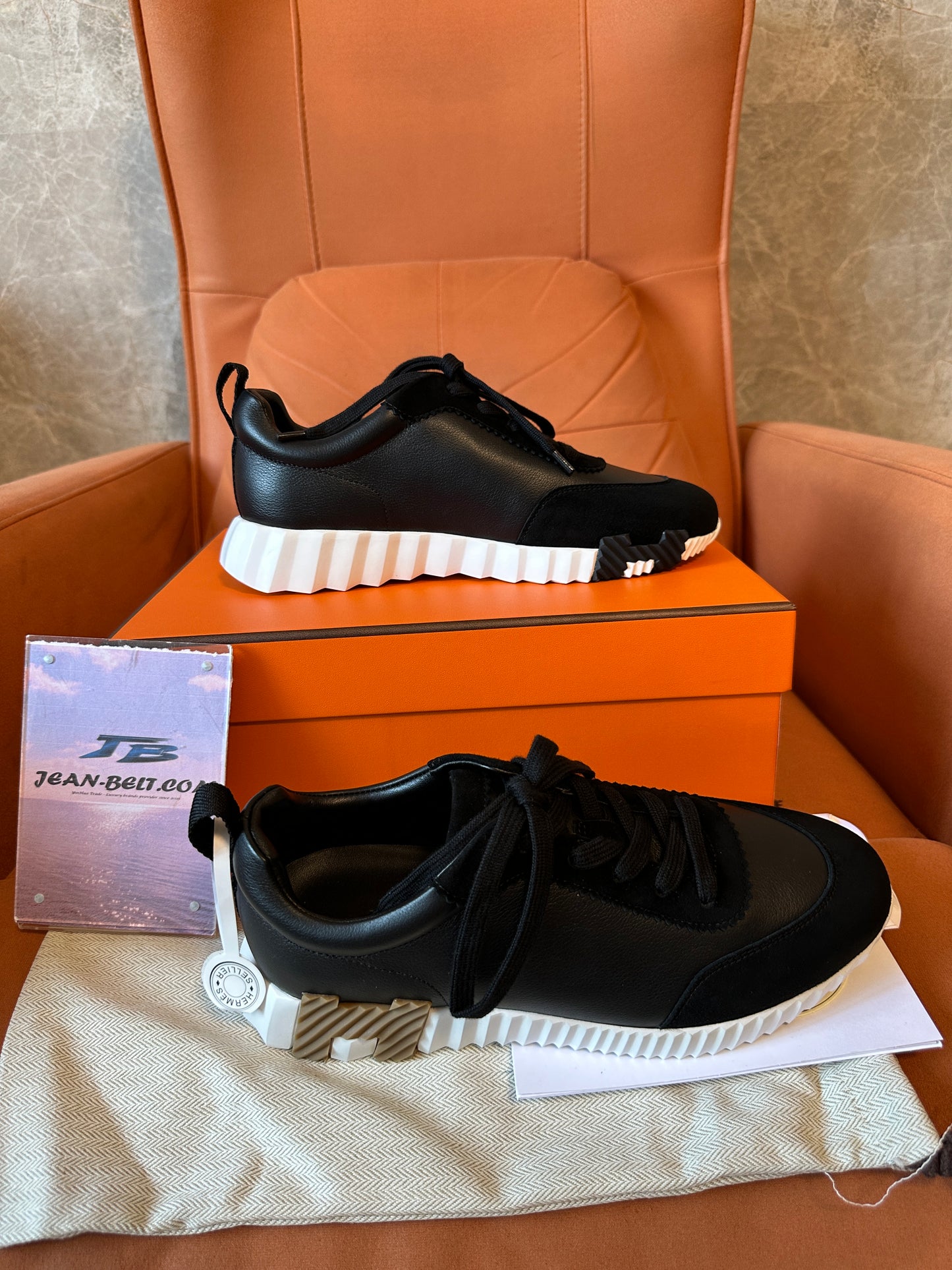 [AAA quality]Hermès Black Leather Low Top Sneakers