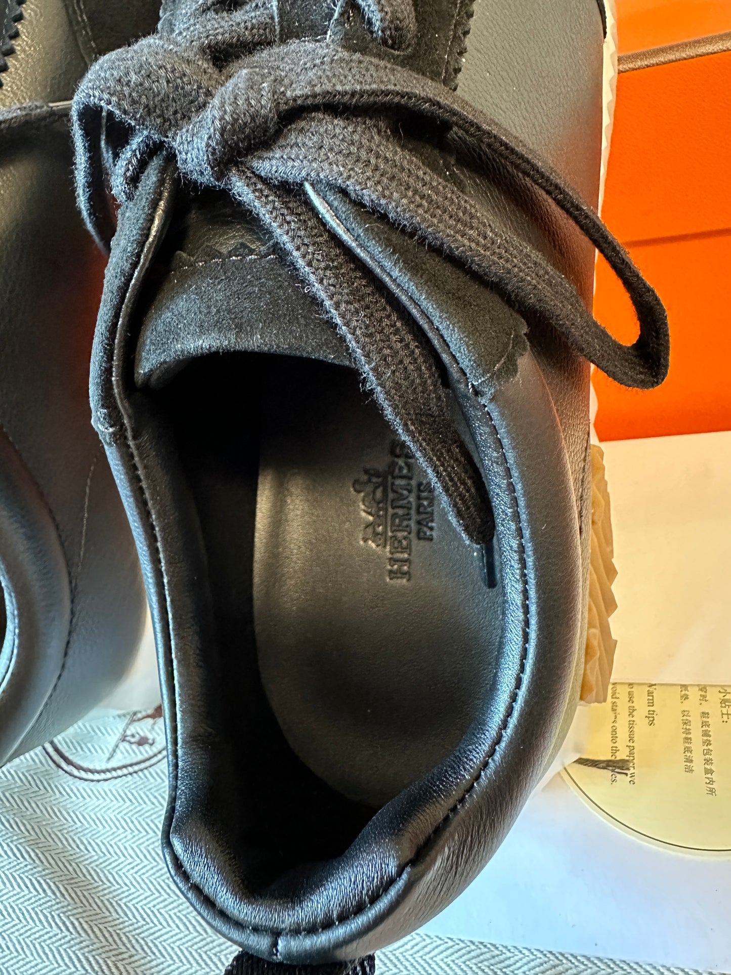[AAA quality]Hermès Black Leather Low Top Sneakers