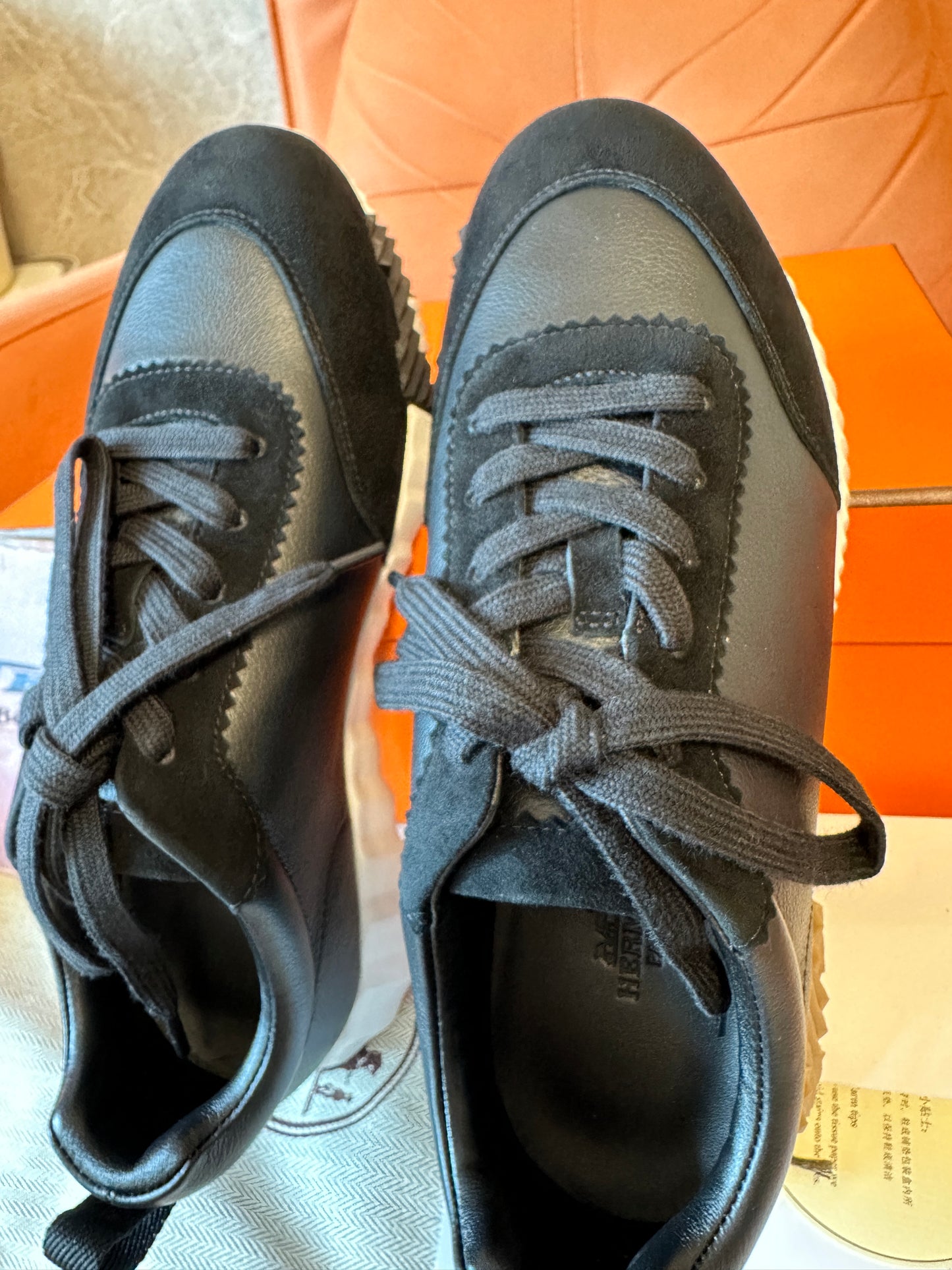 [AAA quality]Hermès Black Leather Low Top Sneakers