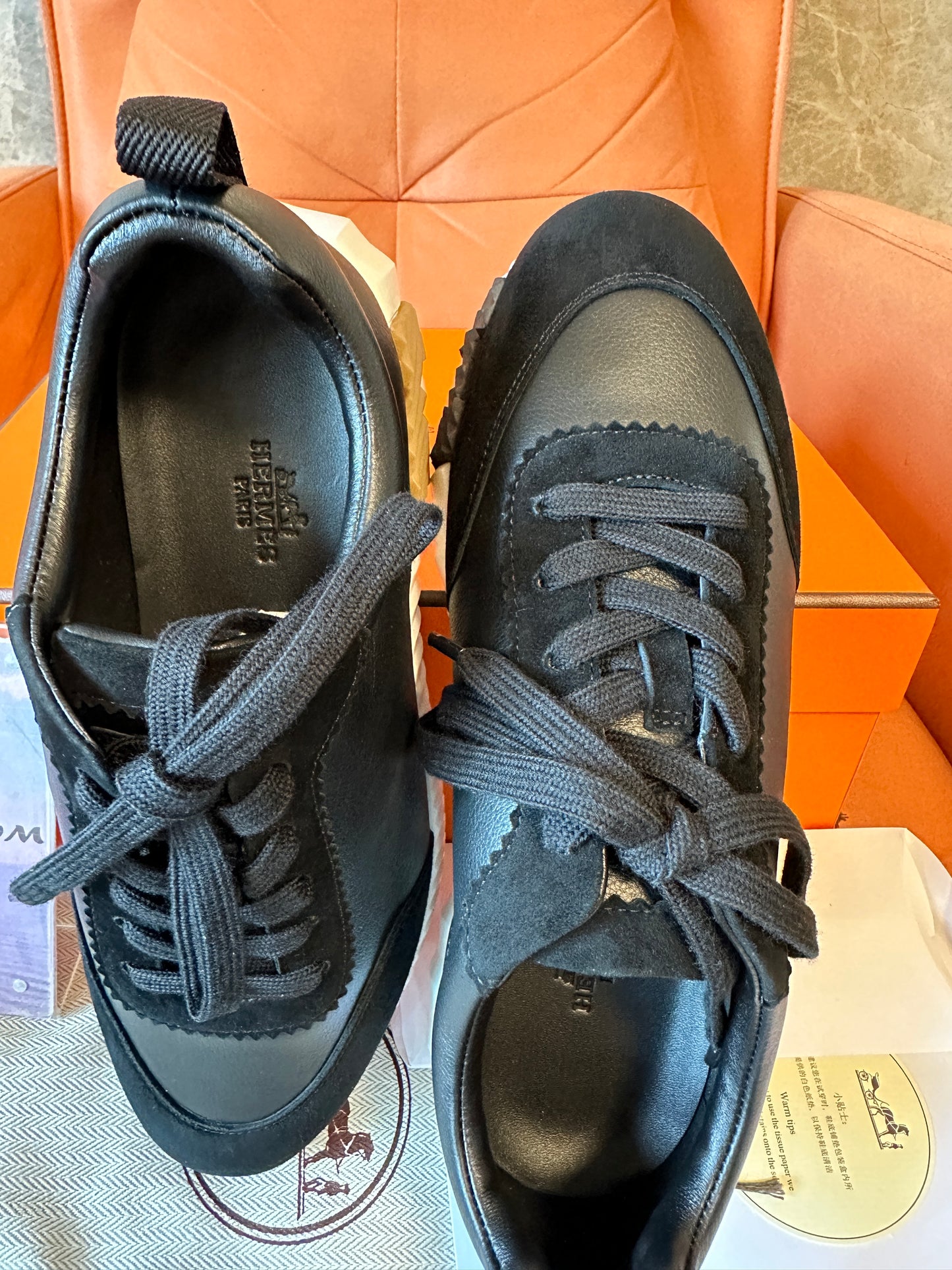 [AAA quality]Hermès Black Leather Low Top Sneakers