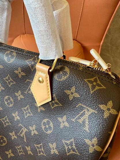 Louis Vuitton Speedy 30 Monogram Canvas Handbag