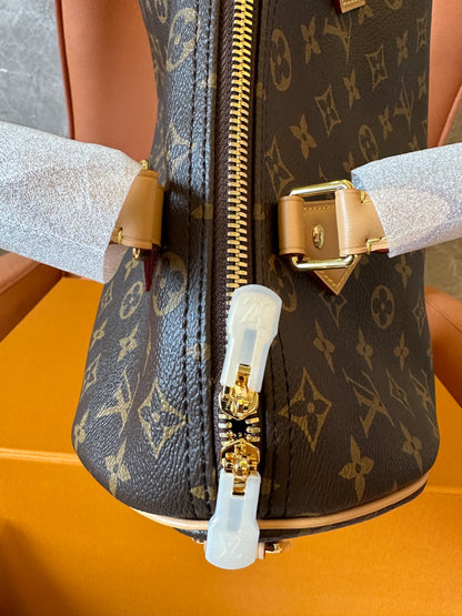 Louis Vuitton Speedy 30 Monogram Canvas Handbag