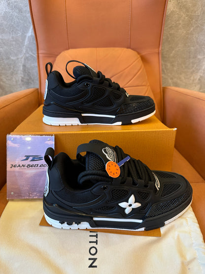 Louis Vuitton LV Trainer Black White Low Top Sneakers