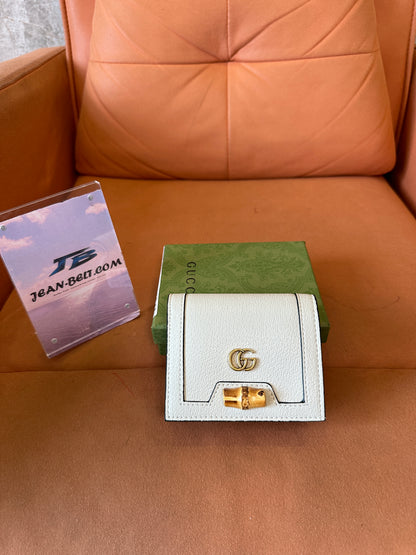 Gucci White Leather Bamboo-Style Clasp Card Holder