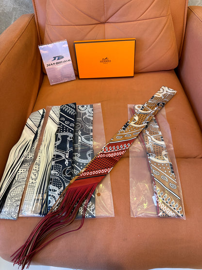 Hermès Silk Twilly Scarf – Chain Pattern Printed Ribbon Accessory