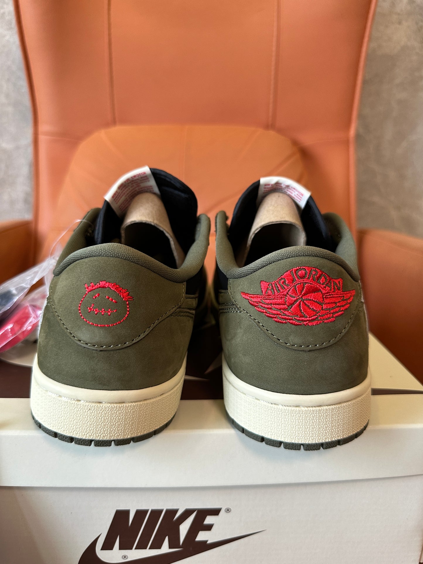Nike Air Jordan 1 Low OG x Travis Scott "Olive Green Black"