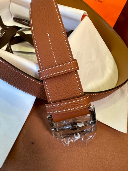 Hermes Leather Belt with Silver Buckle – Classic Reversible Design