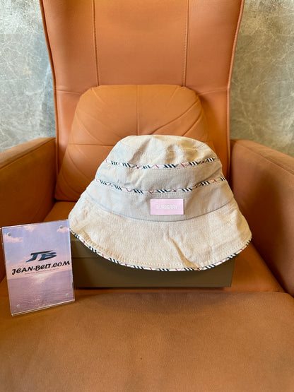 Burberry Beige Cotton Bucket Hat with Pink Logo Patch