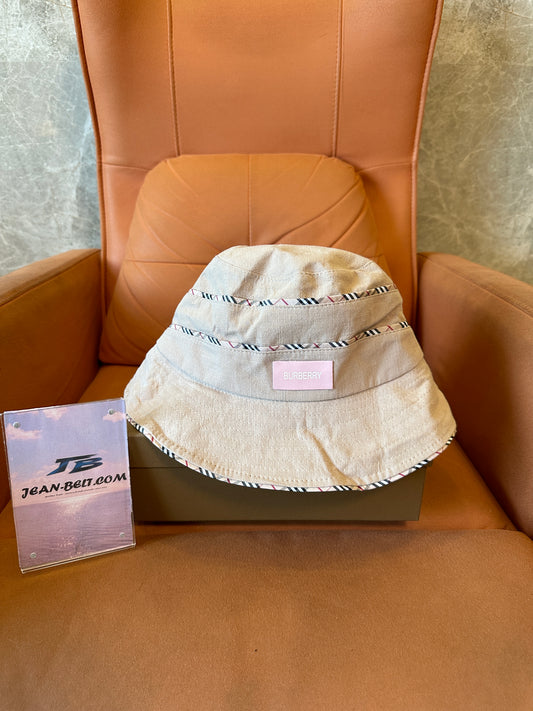 Burberry Beige Cotton Bucket Hat with Pink Logo Patch