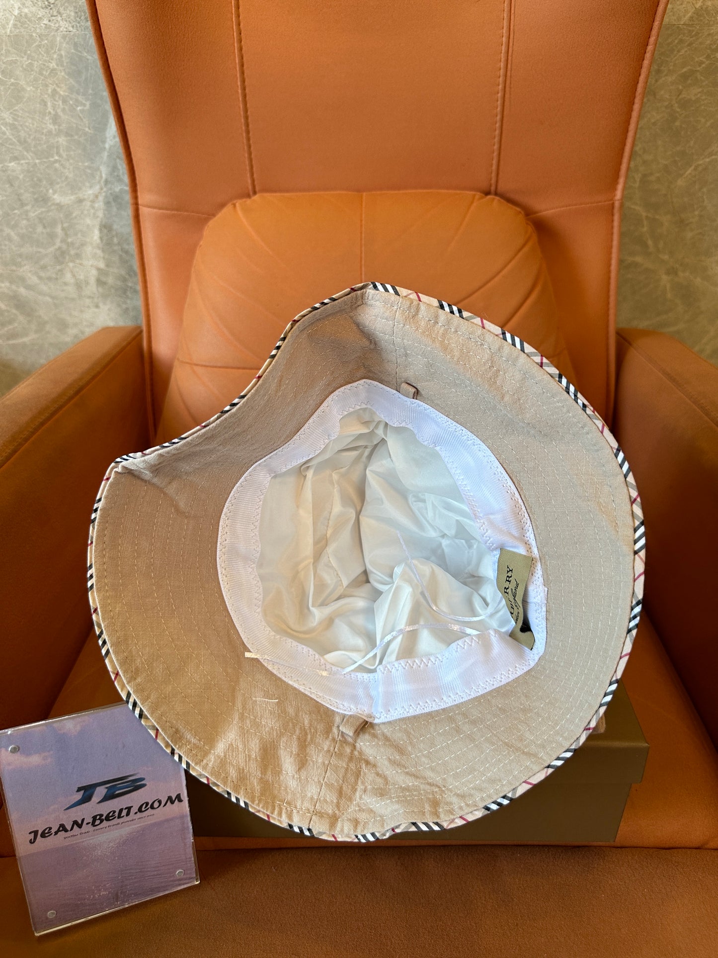 Burberry Beige Cotton Bucket Hat with Pink Logo Patch