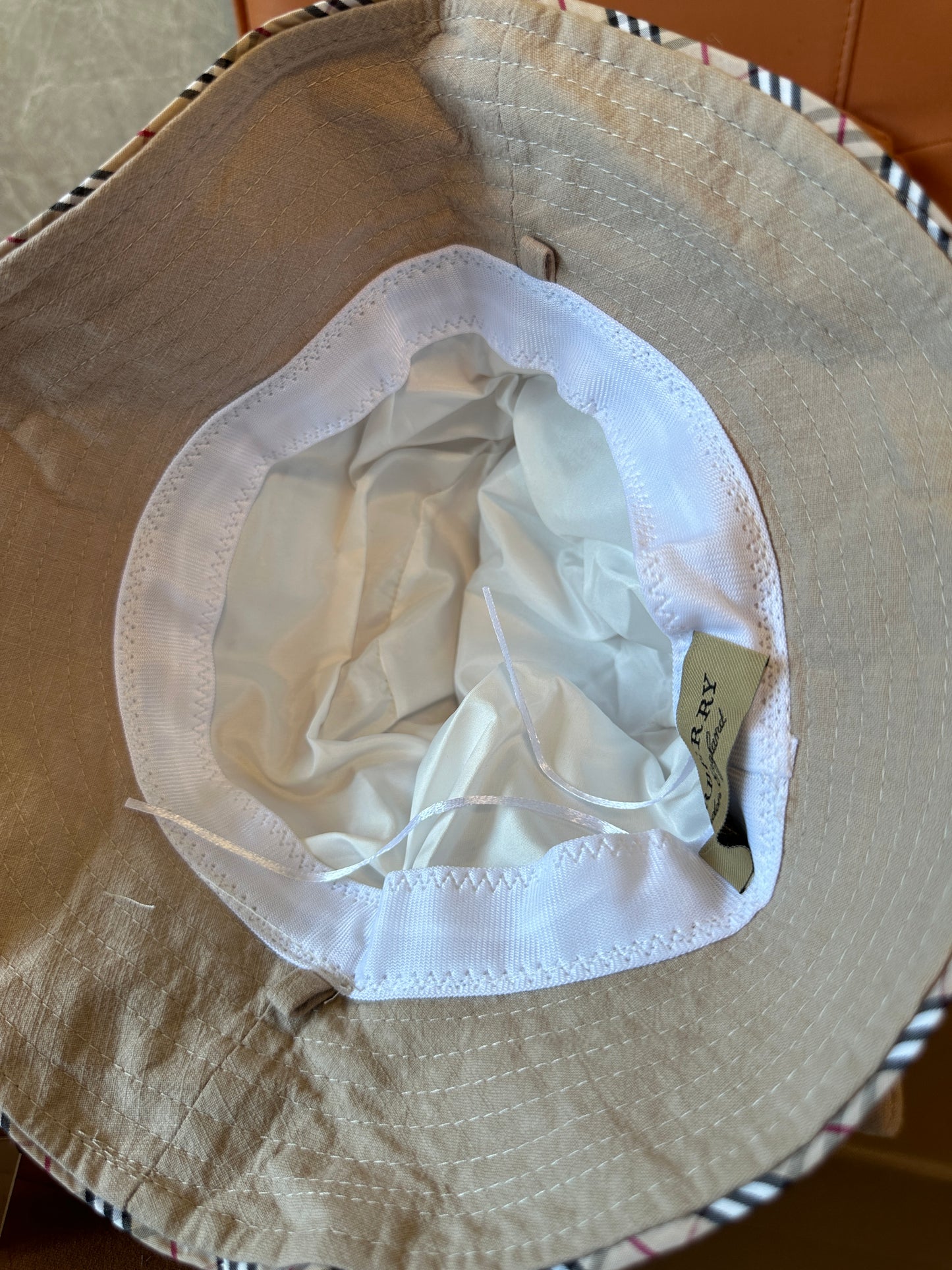 Burberry Beige Cotton Bucket Hat with Pink Logo Patch