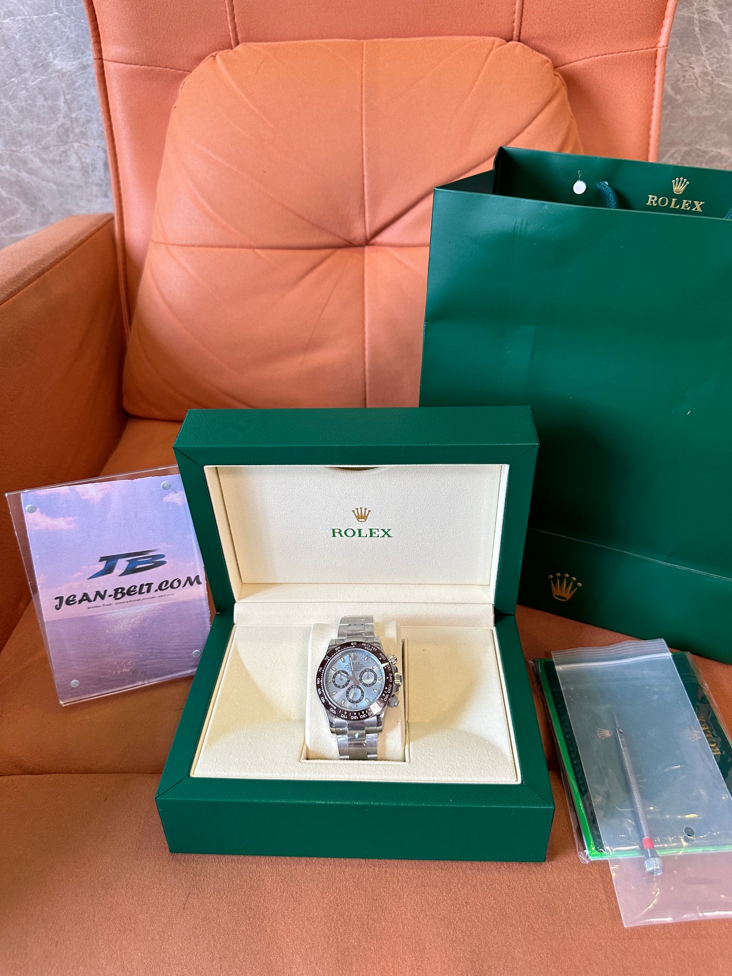 Relógio Masculino Rolex Daytona em Platina com Mostrador Azul-Gelo e Bisel de Cerâmica - Calibre 4130