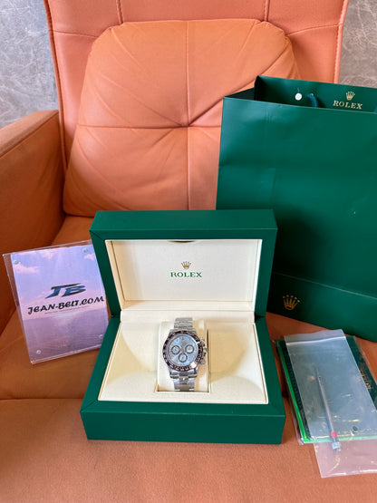 Relógio Masculino Rolex Daytona em Platina com Mostrador Azul-Gelo e Bisel de Cerâmica - Calibre 4130