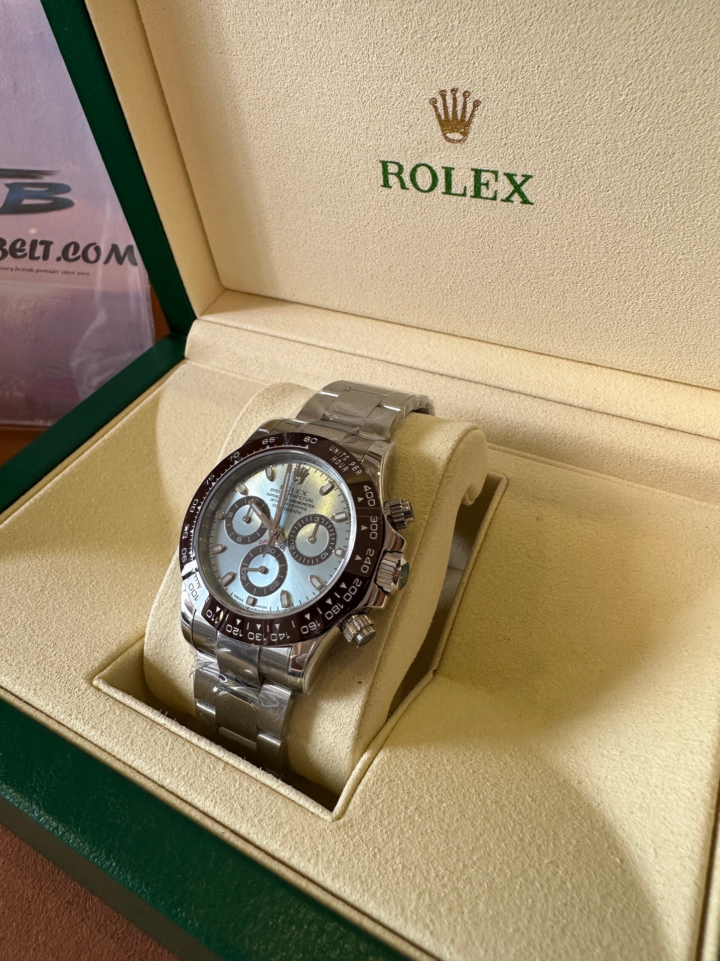 Relógio Masculino Rolex Daytona em Platina com Mostrador Azul-Gelo e Bisel de Cerâmica - Calibre 4130