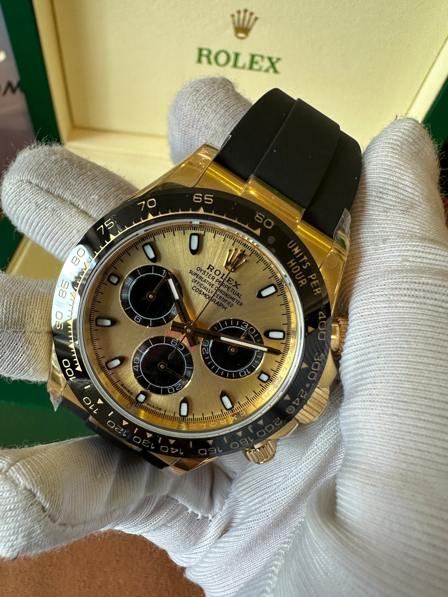 Rolex Cosmograph Daytona Oysterflex 18K Everose Gold Chronograph Watch Cal.4130
