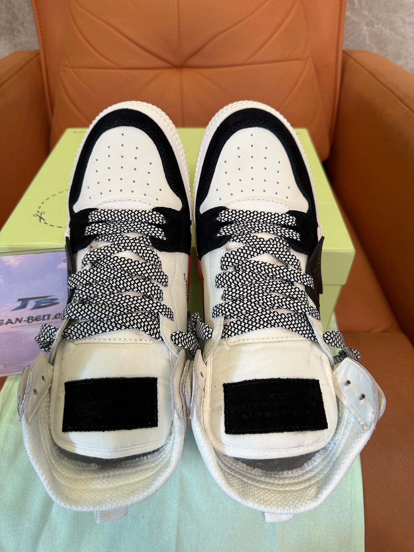 Off-White Vulcanized High-Top Sneakers White/Black
