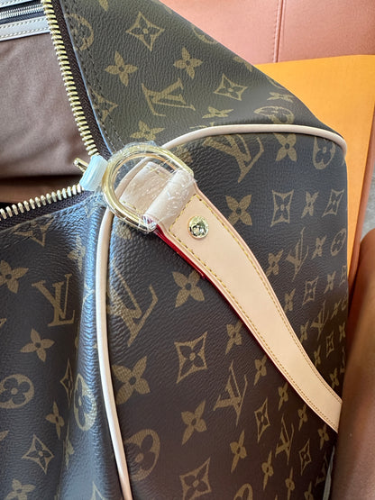 Louis Vuitton Keepall Bandoulière 50 Monogram Canvas Travel Bag with Strap