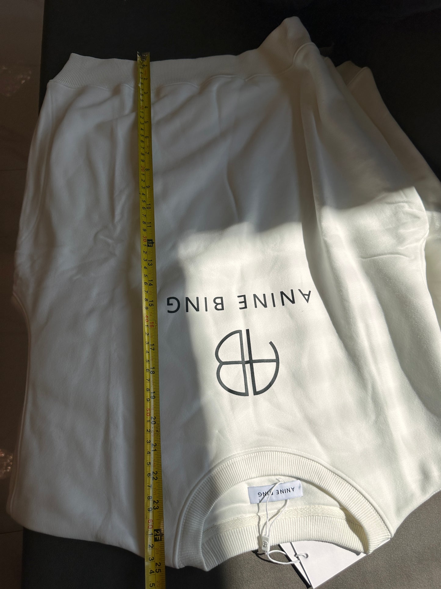 Sudadera blanca de mezcla de algodón con monograma Jaci de Anine Bing