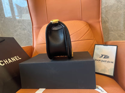 Chanel Boy Saddle Messenger Bag Incas Black Gold