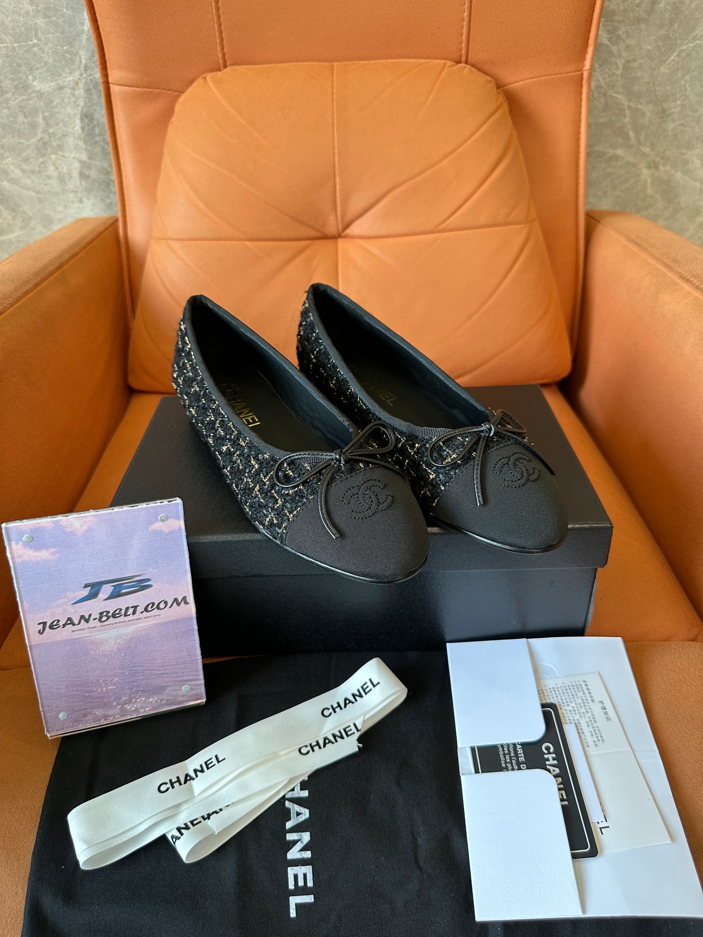 Chanel Tweed Ballerina Flats with CC Logo – Black