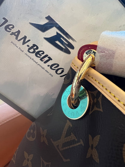 Lienzo con monograma de Louis Vuitton Artsy mm