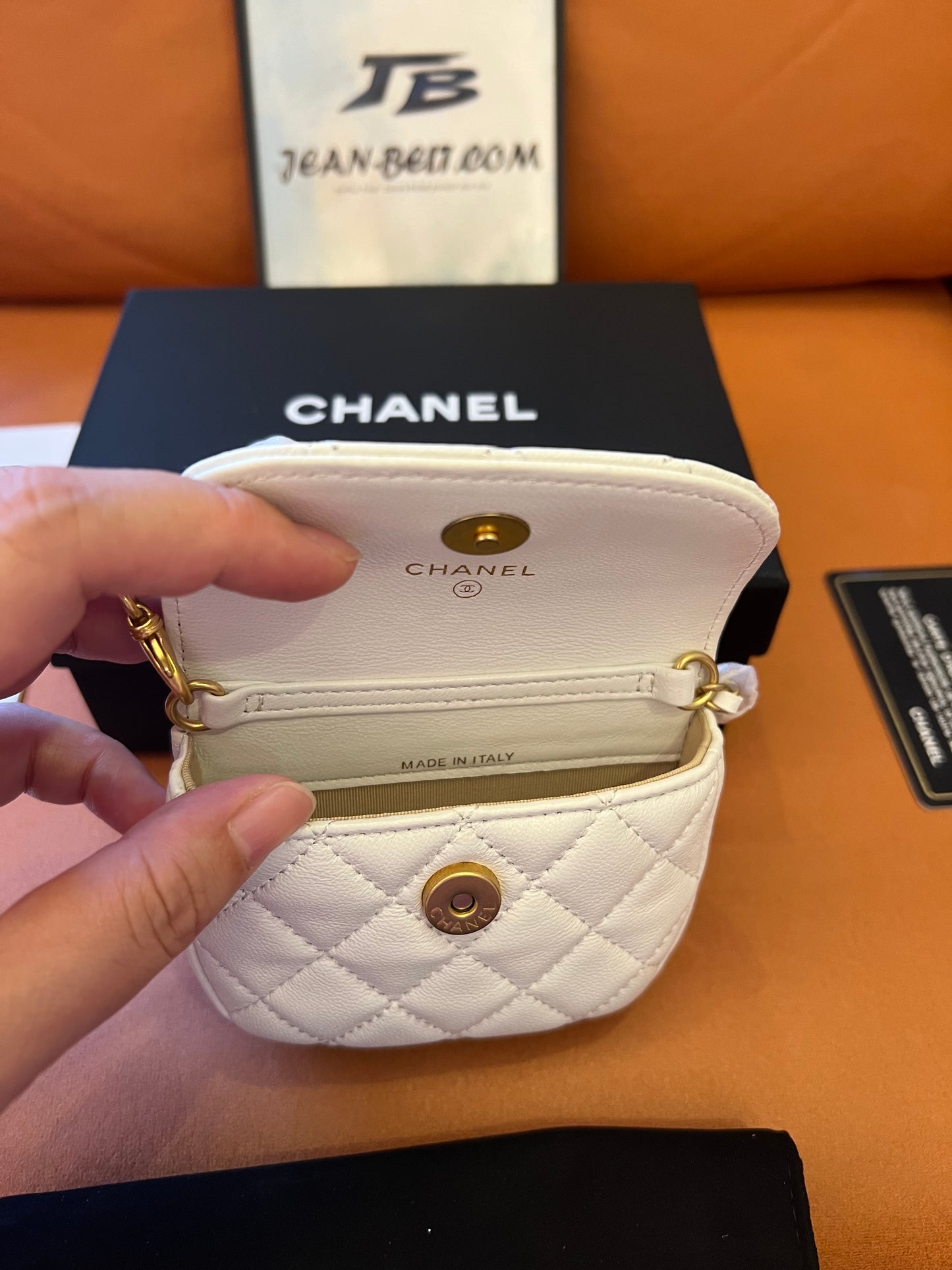 Mini bolso Chanel 22k blanco