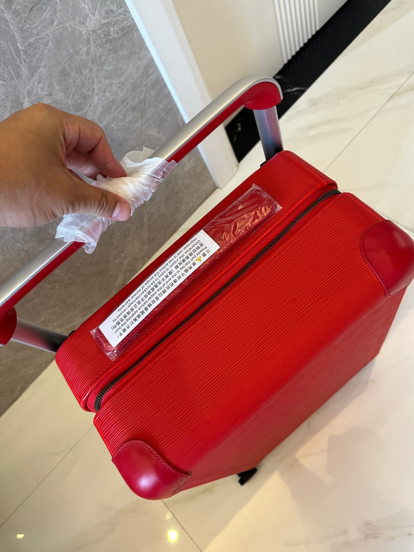 Louis Vuitton Horizon 55 Red Epi Leather Carry-On Luggage
