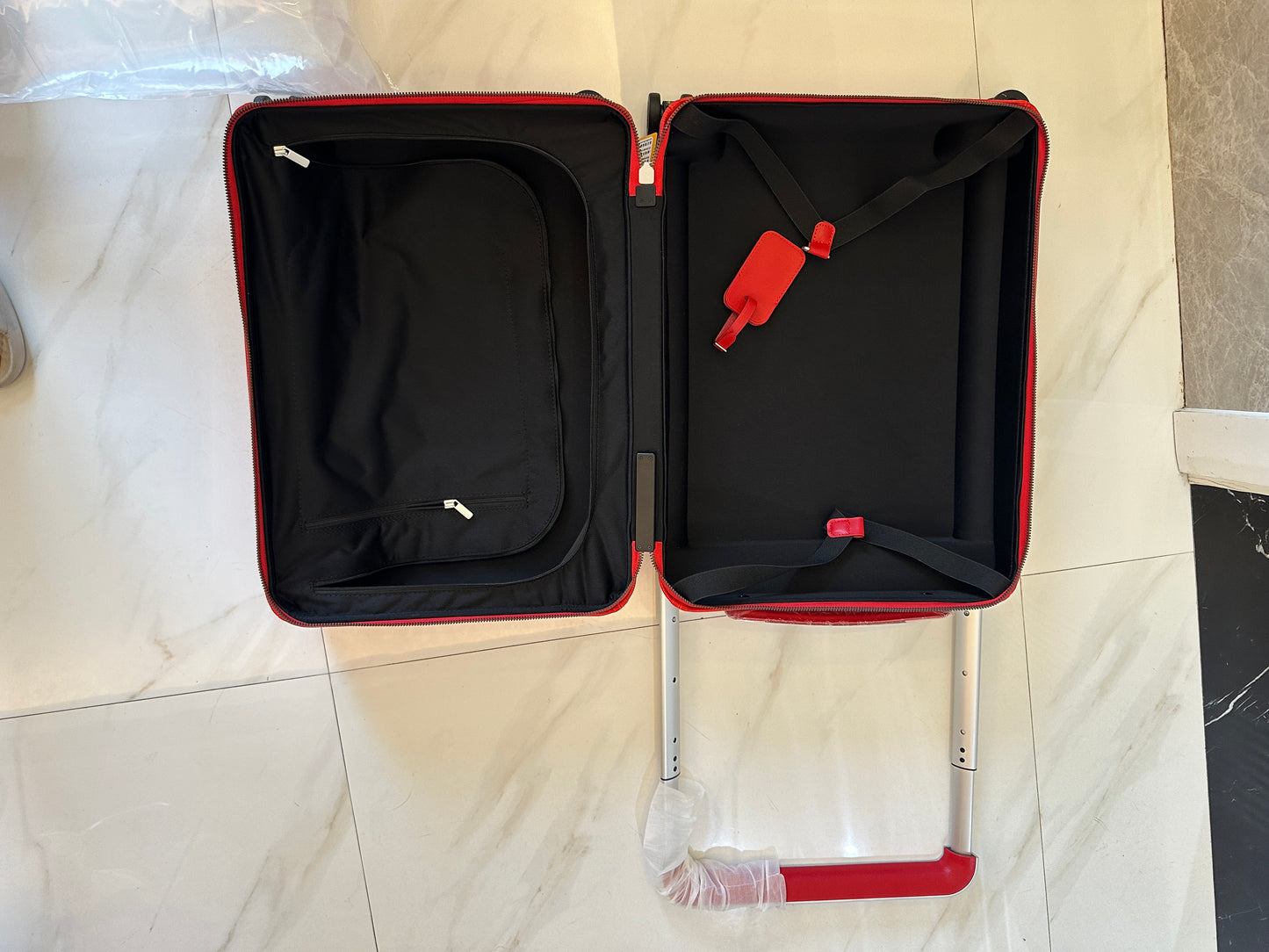 Louis Vuitton Horizon 55 Red Epi Leather Carry-On Luggage