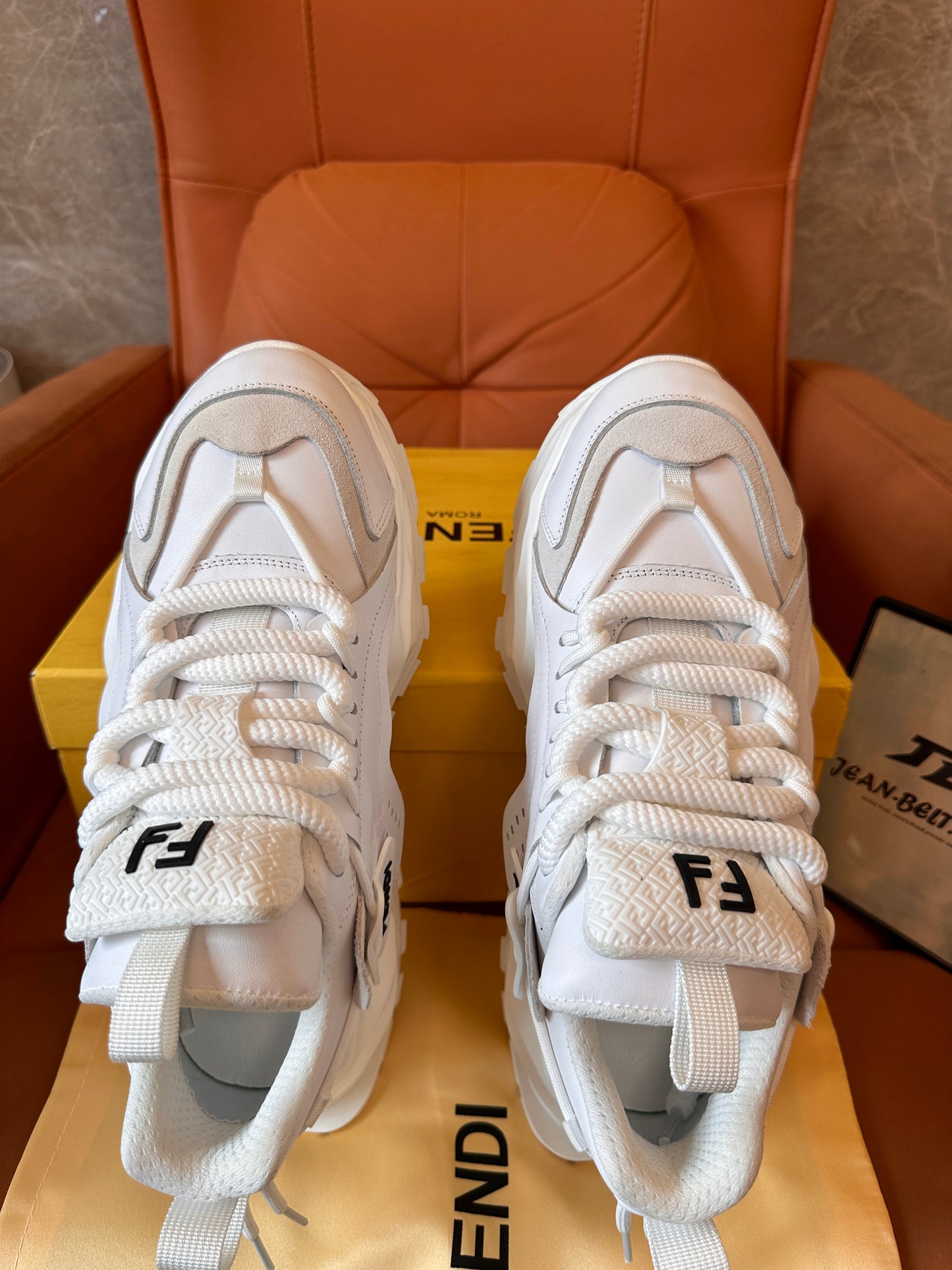 Zapatillas blancas Flow Runner de Fendi