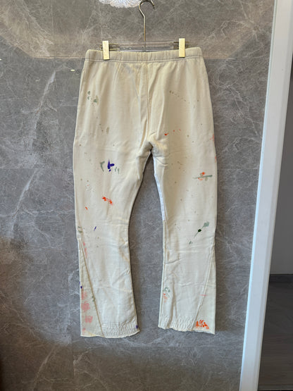 Gallery Dept. Paint-Splatter Sweatpants – Off-White / Beige Casual Trousers