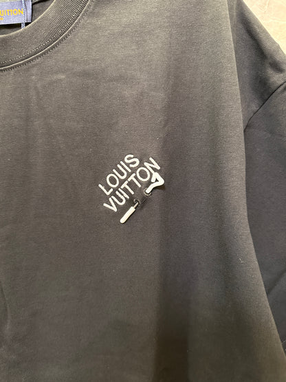 Camiseta de algodón negra para hombre de Louis Vuitton con detalles de logotipo
