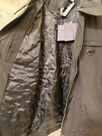 Jaqueta Prada clássica de nylon preta
