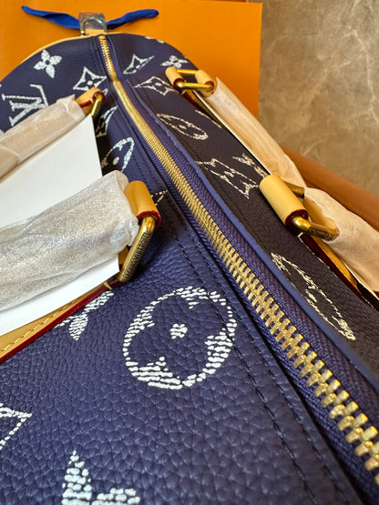 Louis Vuitton Keepall Bandoulière 50 Navy Monogram
